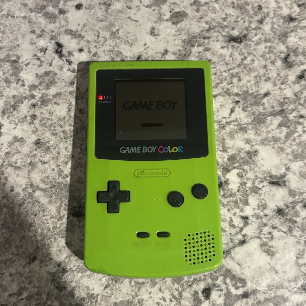 1998 Nintendo Game Boy Color (Model CGB-001 in kiwi green
